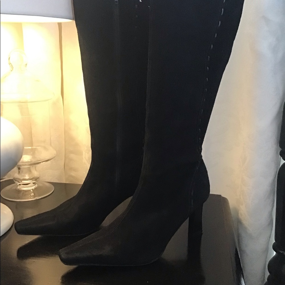 Womens Vintage Suede Laser cut Heeled Dress Boots